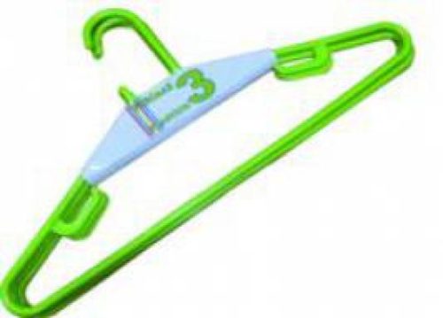 SET 3 PERCHAS DE PLASTICO